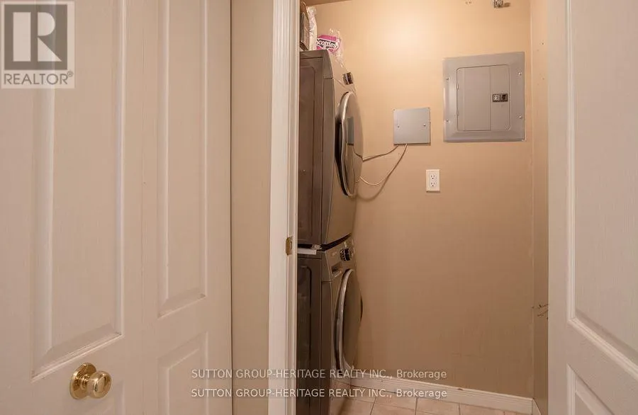 1415 - 1000 THE ESPLANADE N