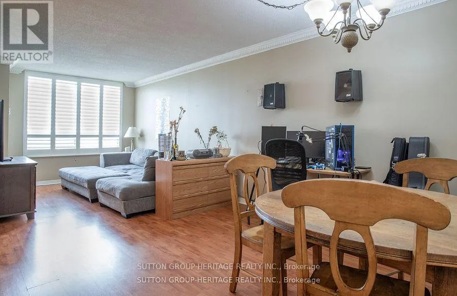 1415 - 1000 THE ESPLANADE N