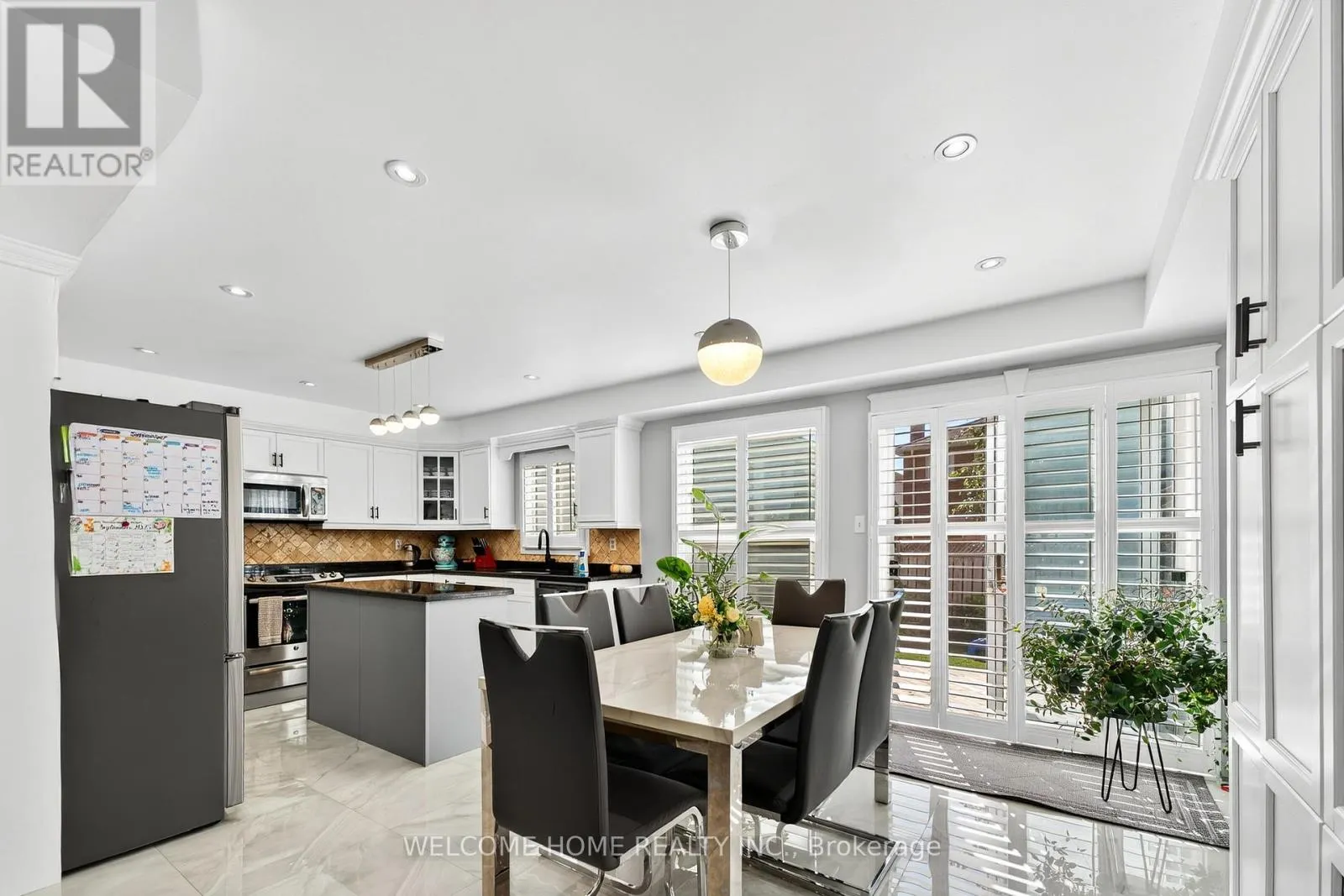 1037 SANDCLIFF DRIVE E