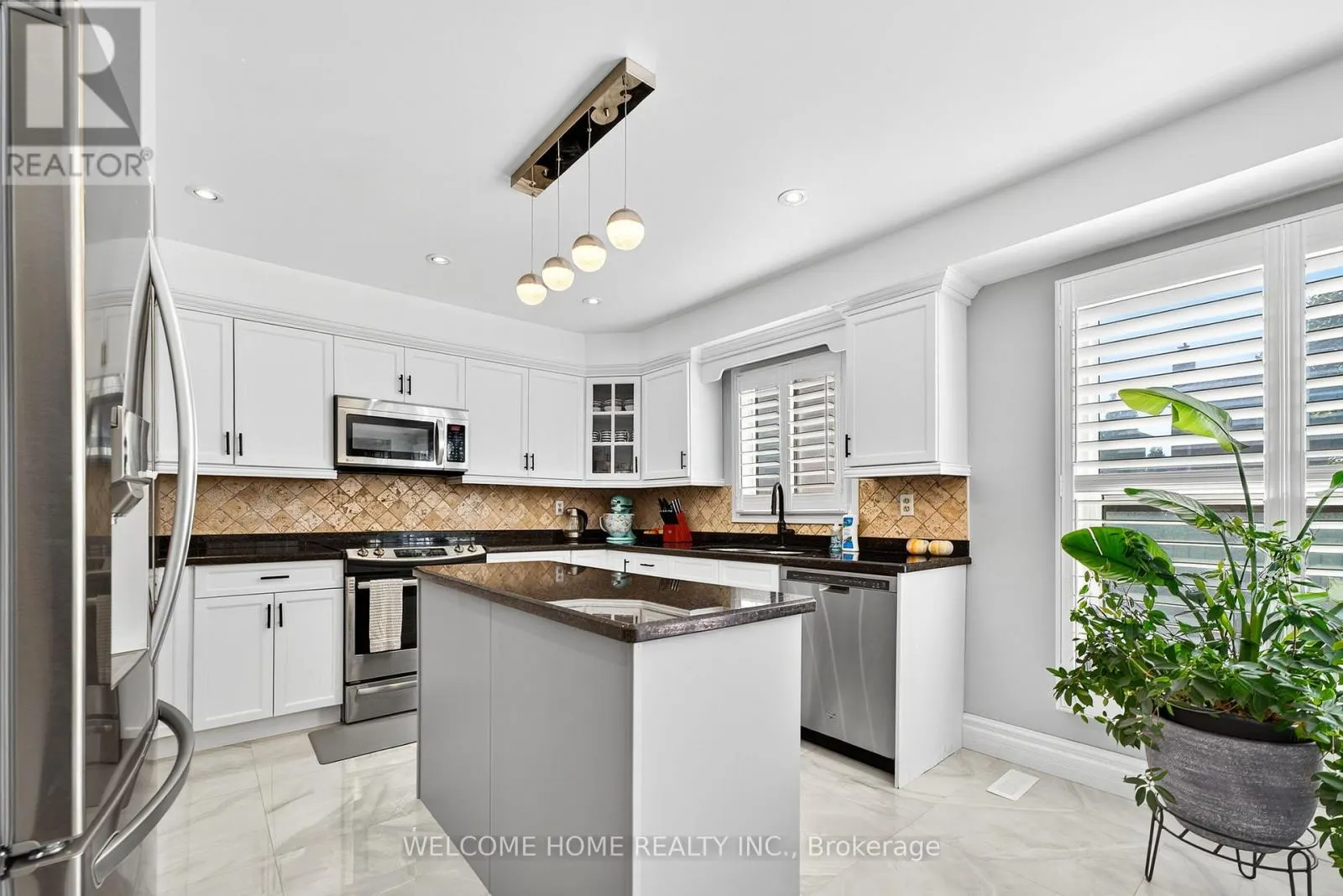 1037 SANDCLIFF DRIVE E