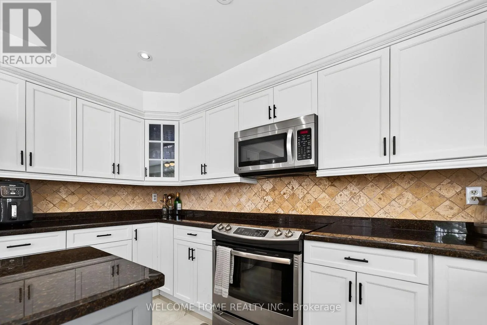 1037 SANDCLIFF DRIVE E