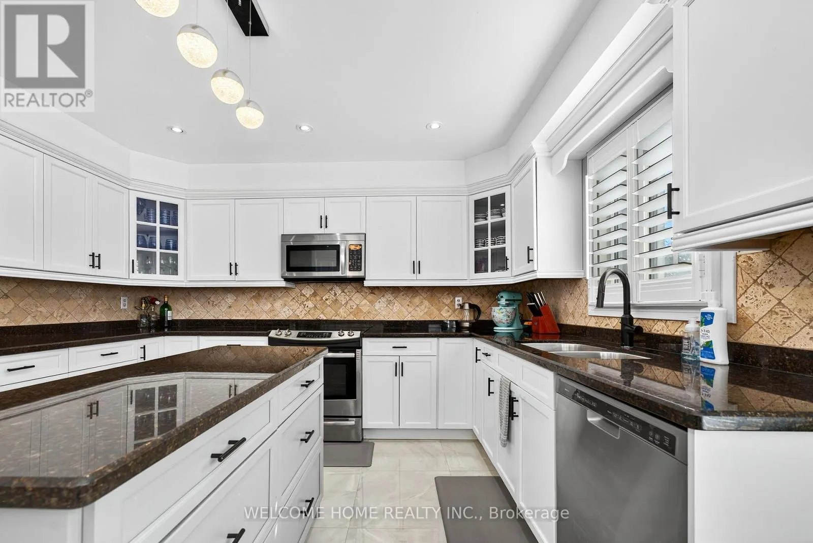 1037 SANDCLIFF DRIVE E