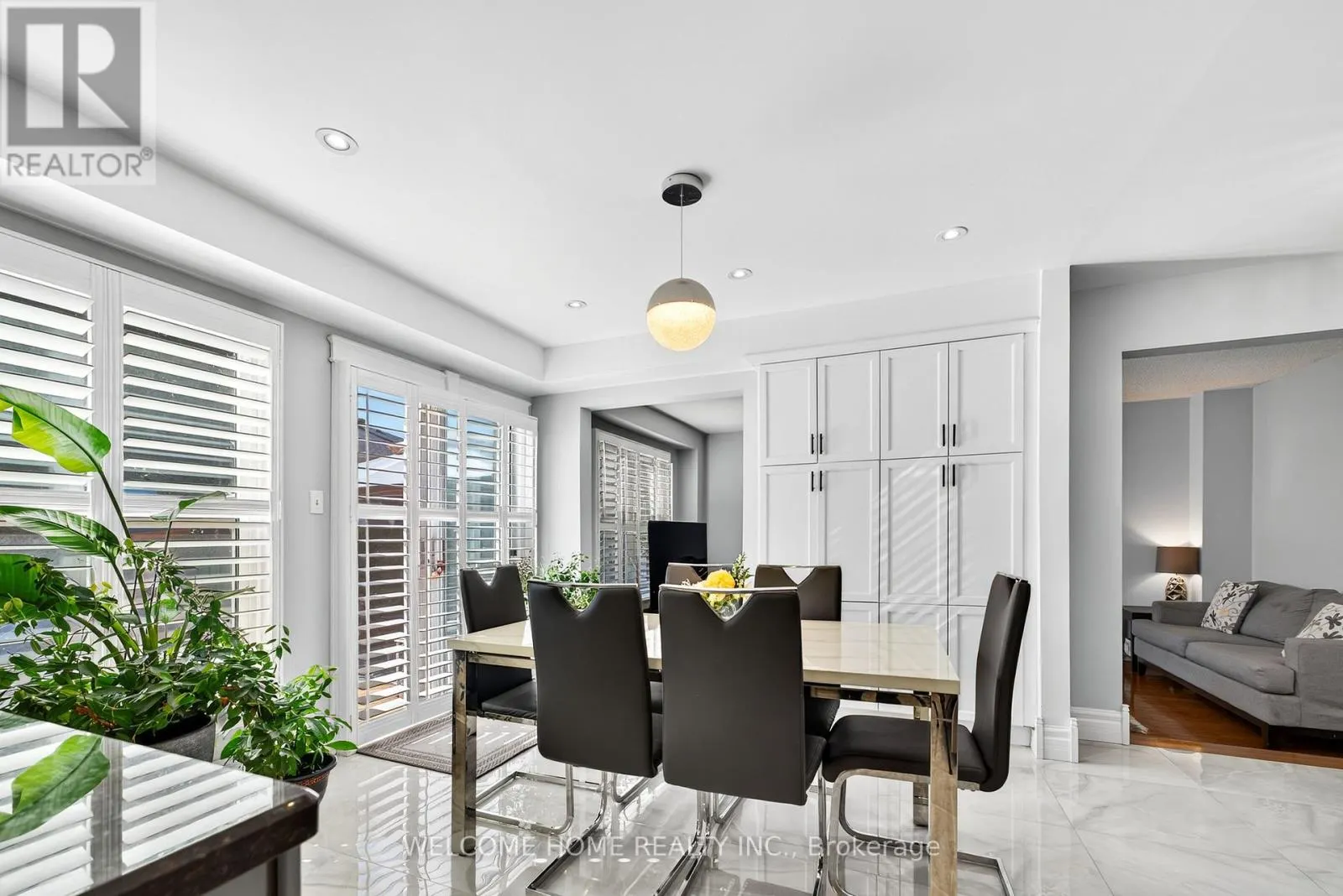 1037 SANDCLIFF DRIVE E