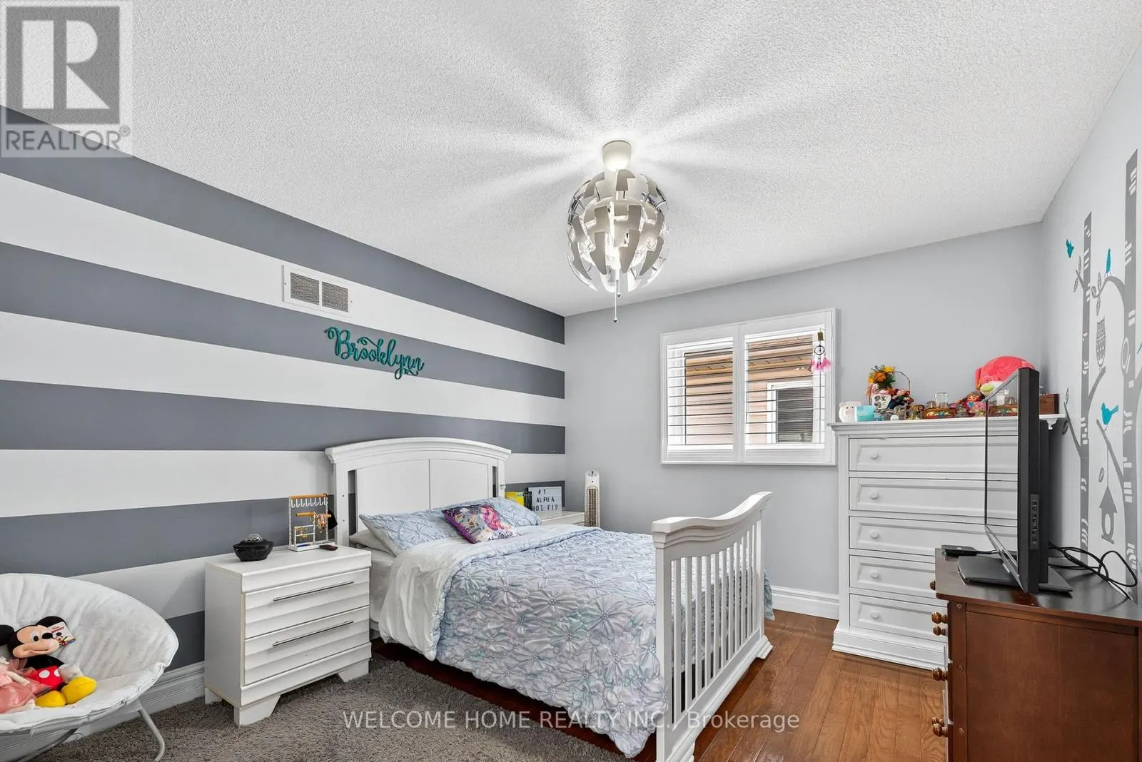 1037 SANDCLIFF DRIVE E