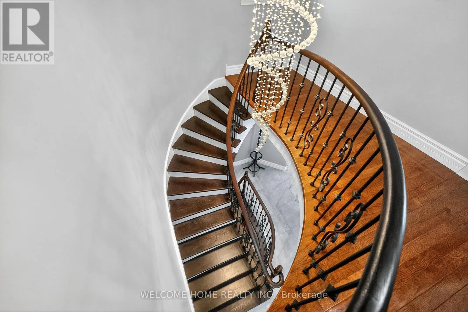 1037 SANDCLIFF DRIVE E