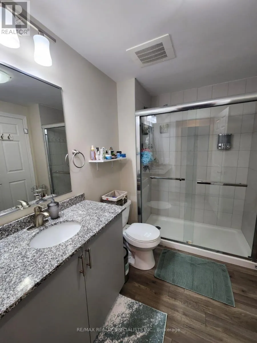 319 - 290 LIBERTY STREET N