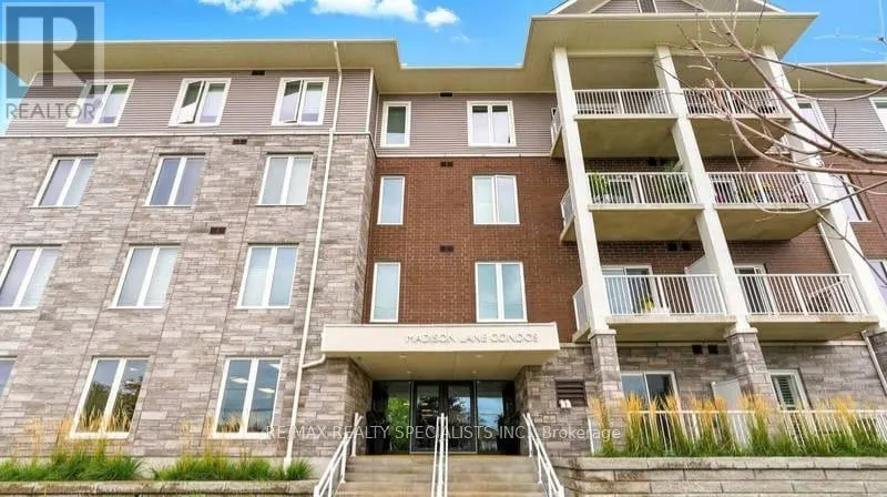 319 - 290 LIBERTY STREET N