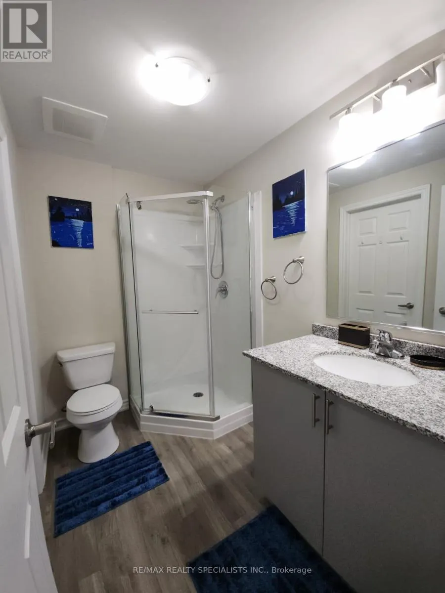 319 - 290 LIBERTY STREET N