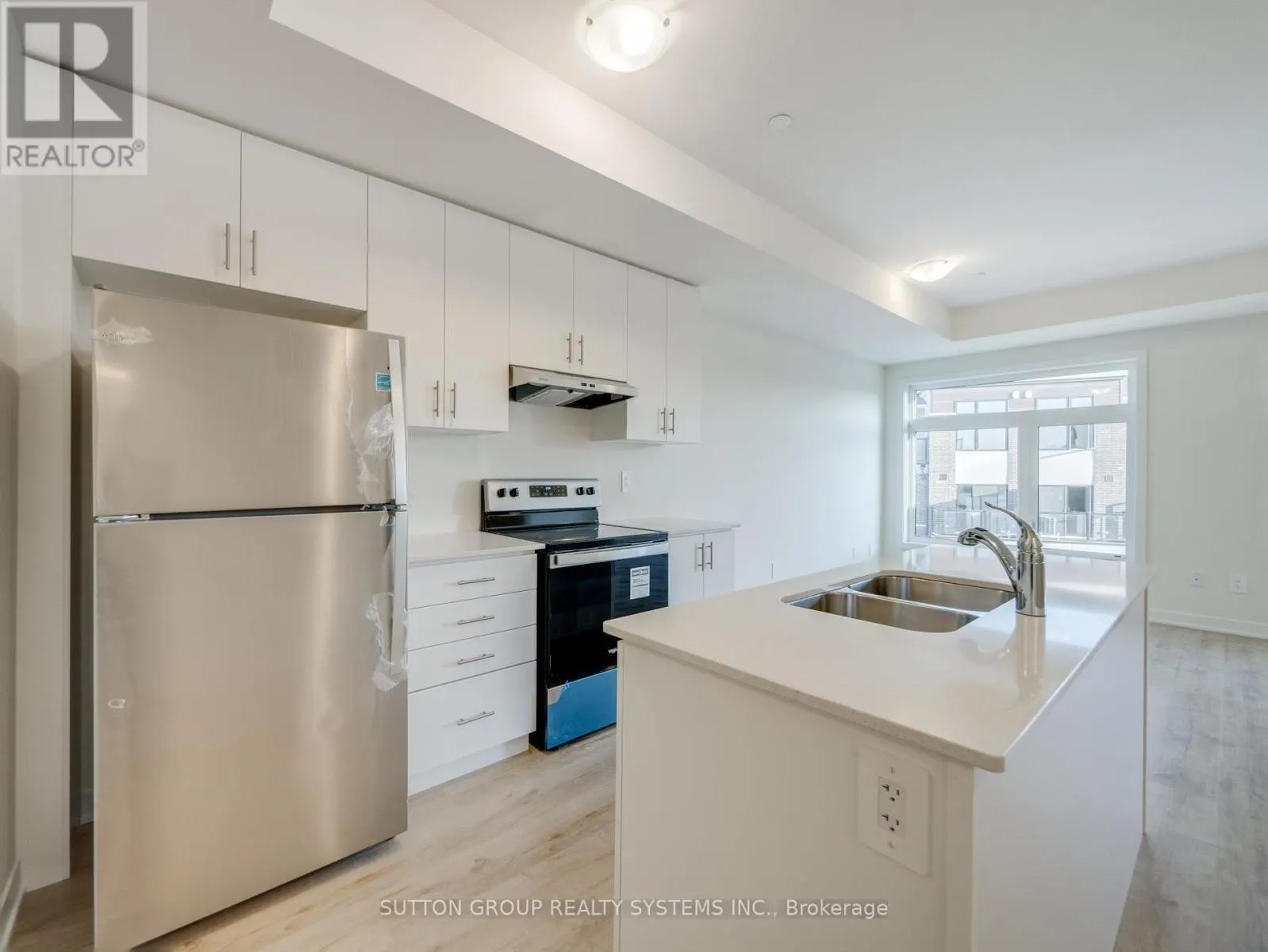 228 - 755 OMEGA DRIVE