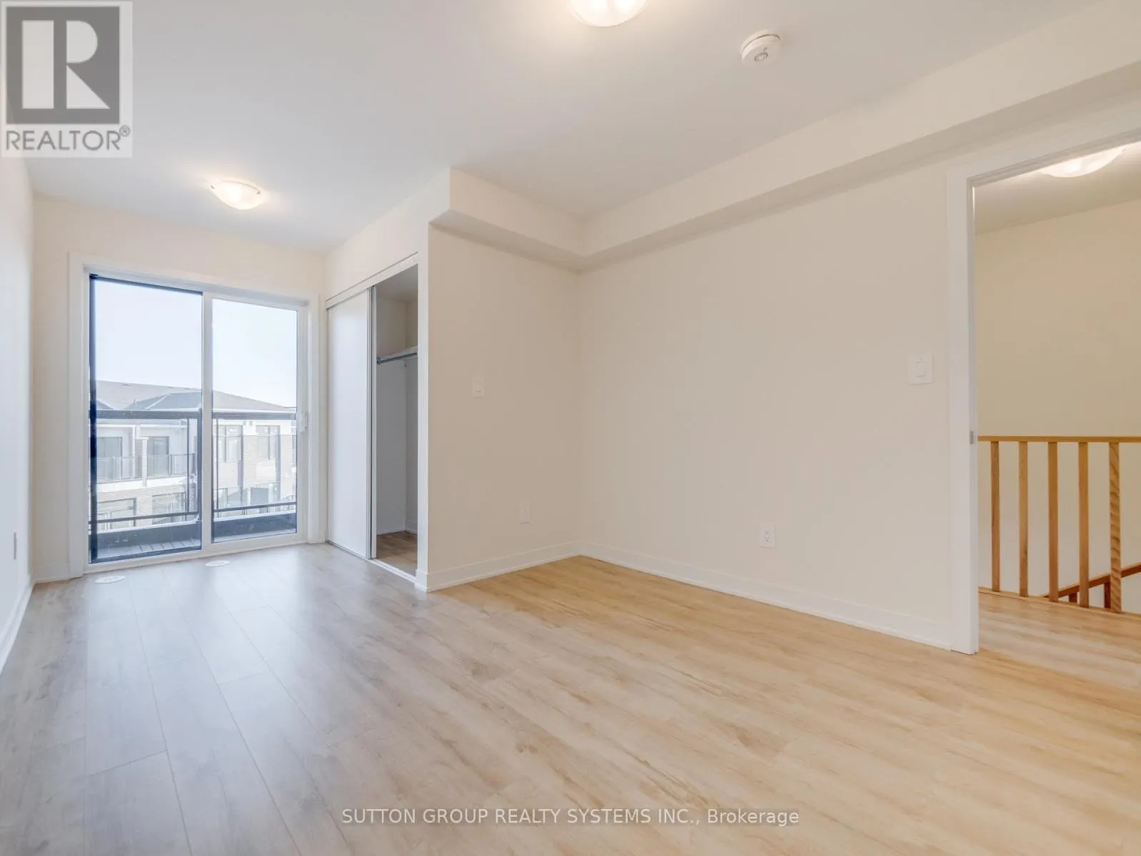 228 - 755 OMEGA DRIVE