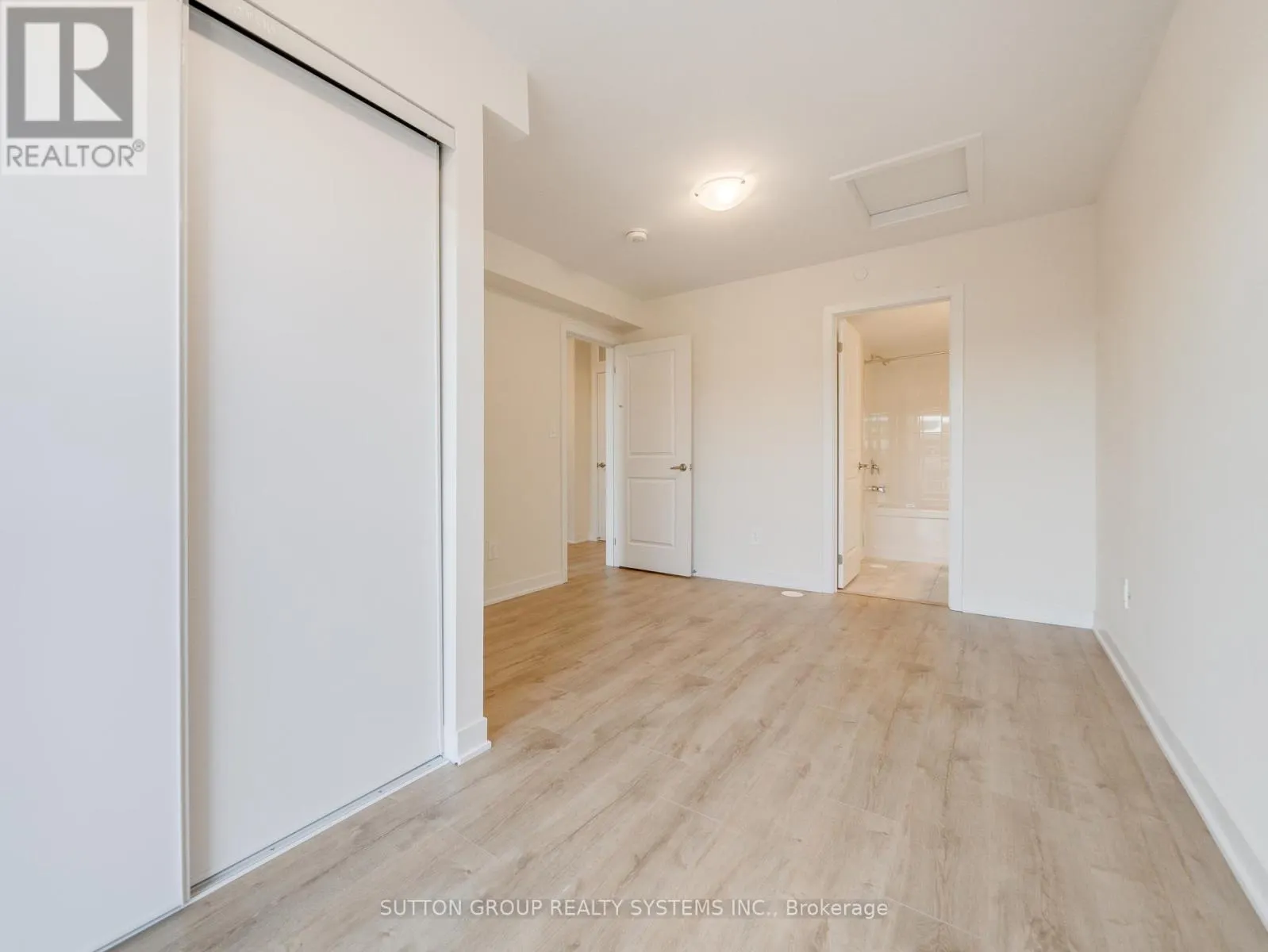 228 - 755 OMEGA DRIVE