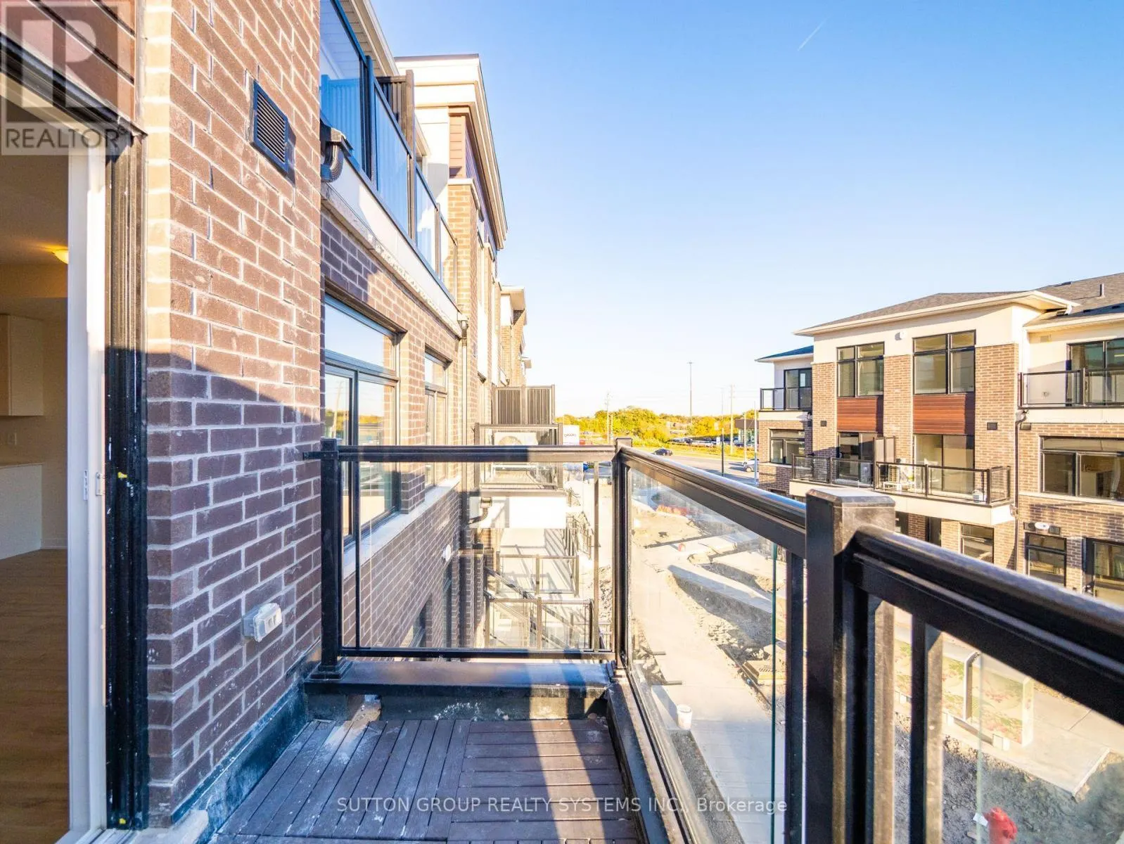 228 - 755 OMEGA DRIVE