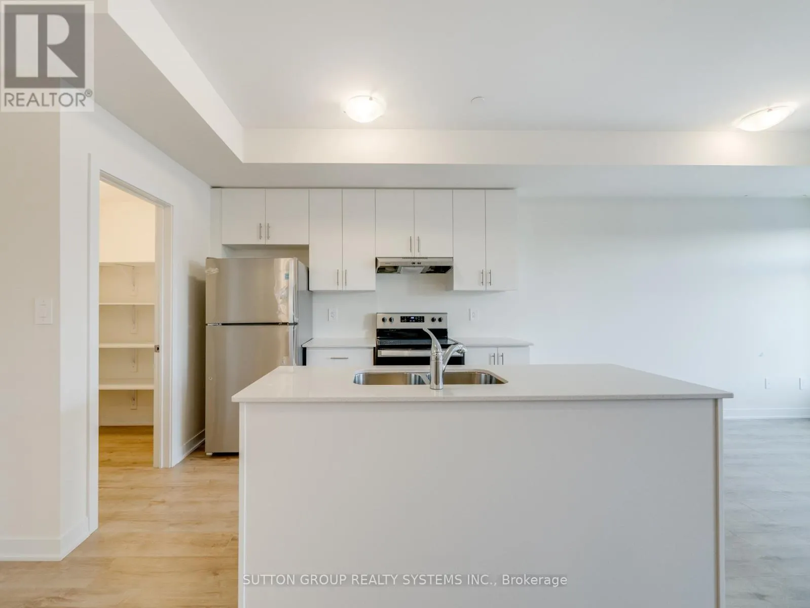 228 - 755 OMEGA DRIVE