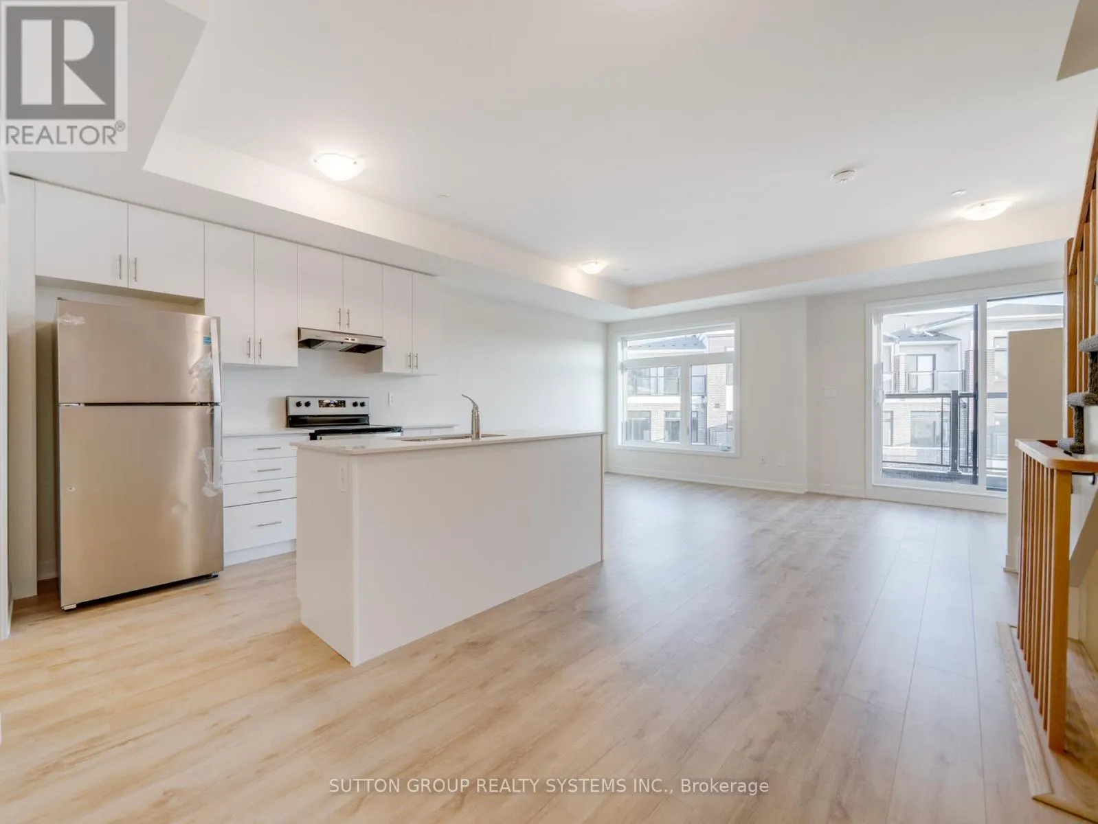 228 - 755 OMEGA DRIVE