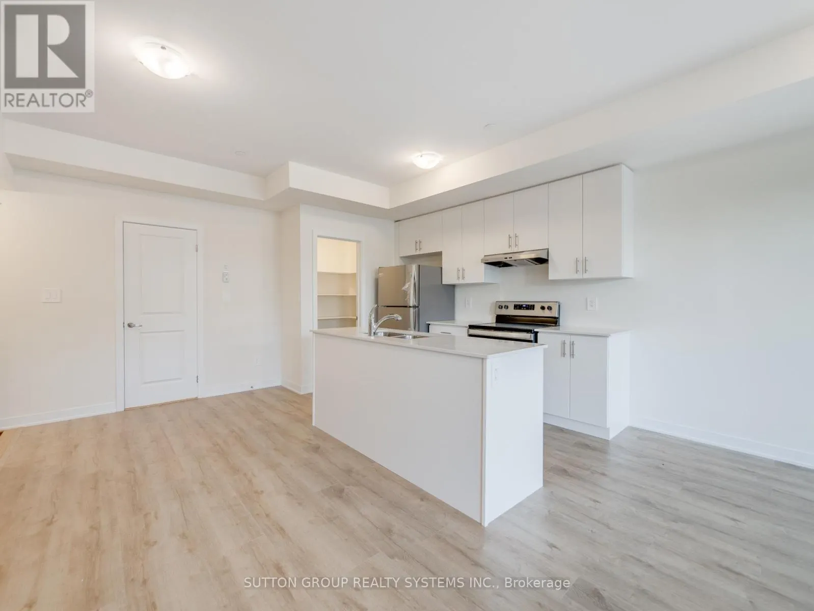 228 - 755 OMEGA DRIVE