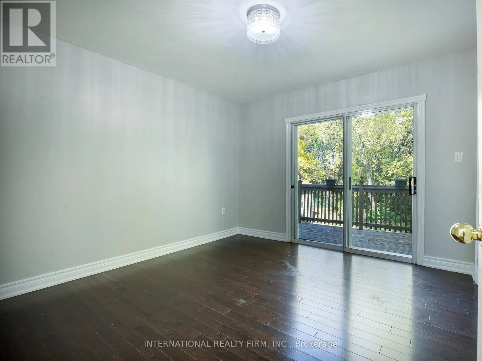 MAIN LEVEL - 345 PARK ROAD S