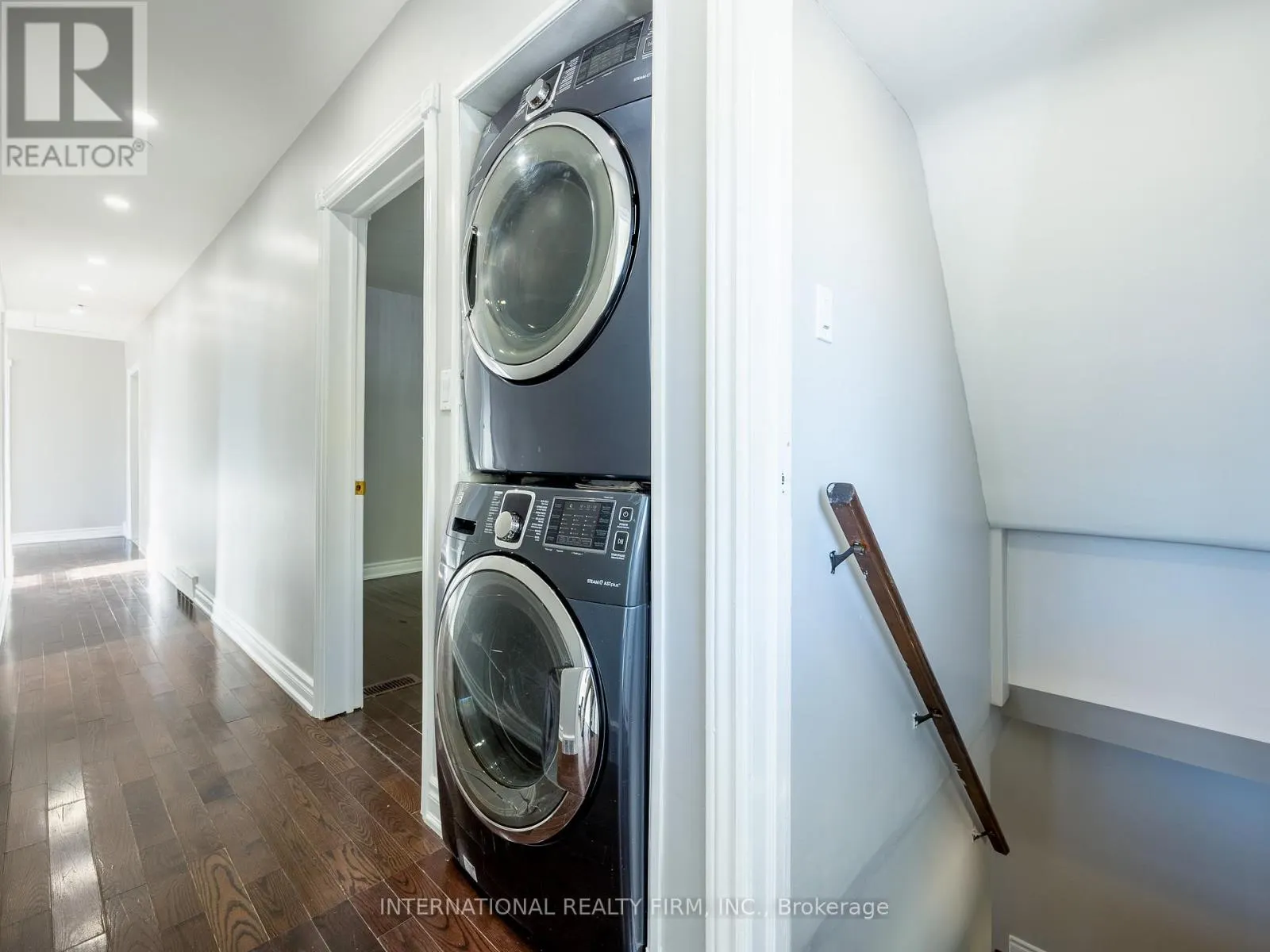 MAIN LEVEL - 345 PARK ROAD S