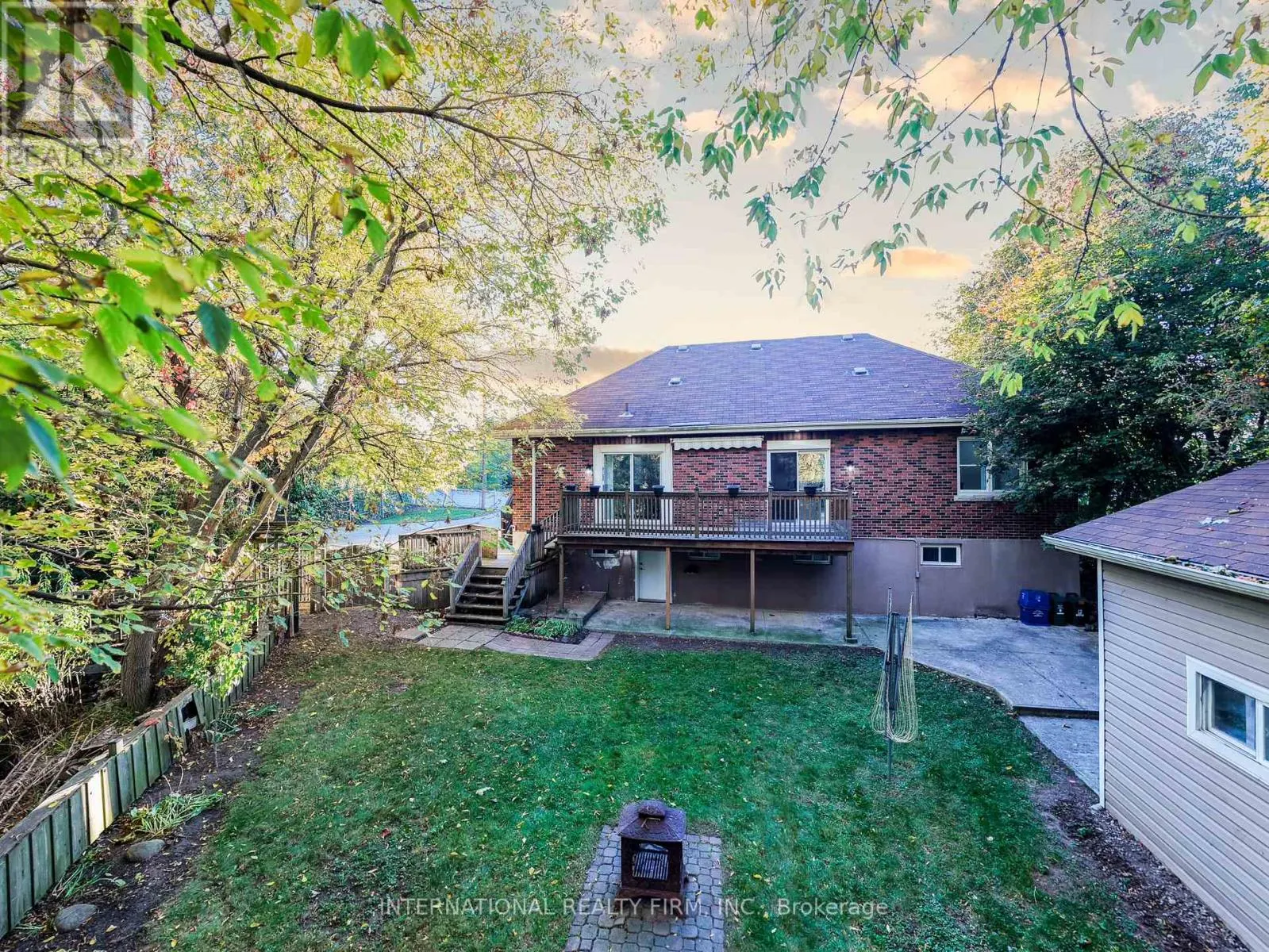 MAIN LEVEL - 345 PARK ROAD S