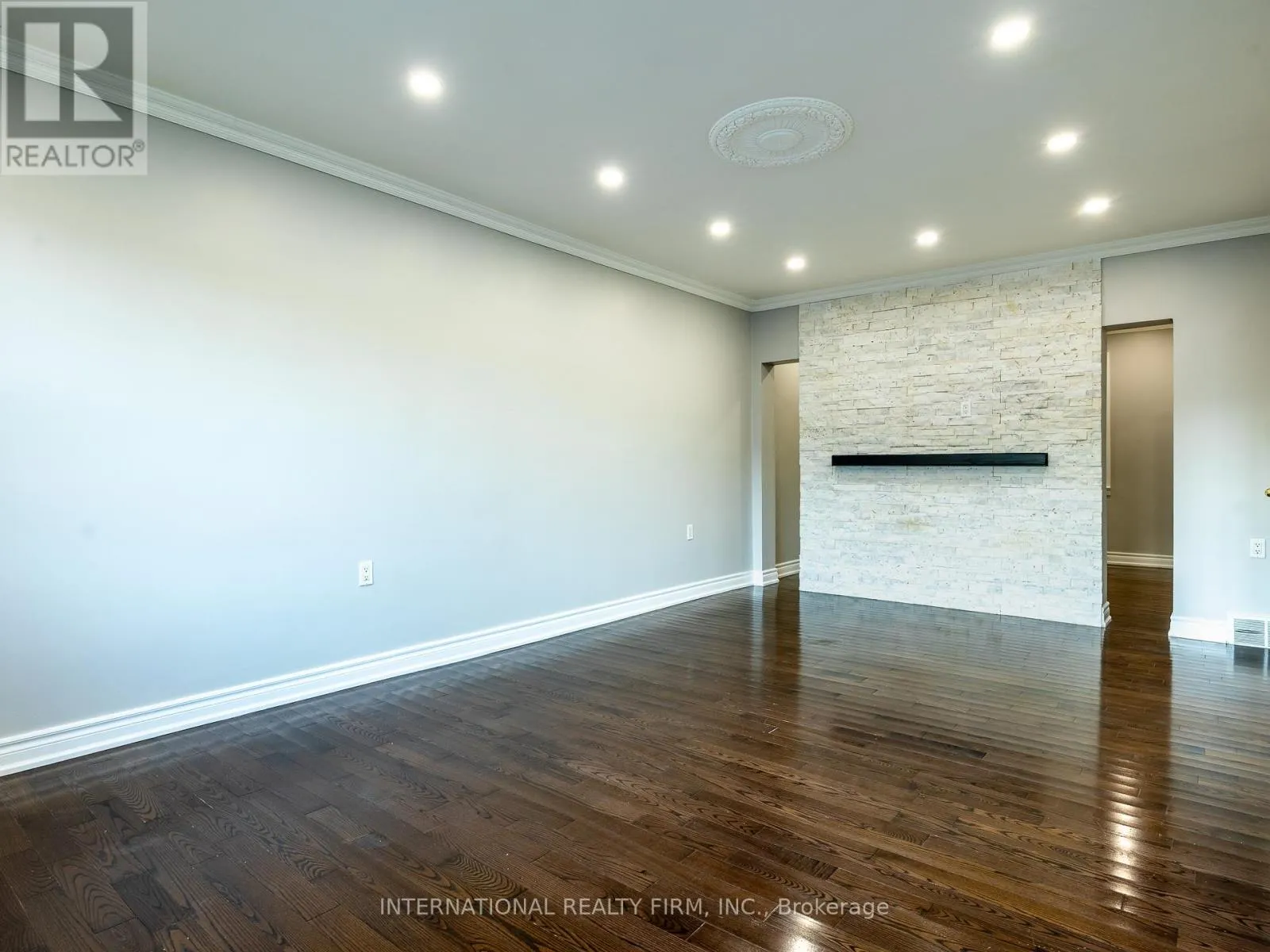 MAIN LEVEL - 345 PARK ROAD S