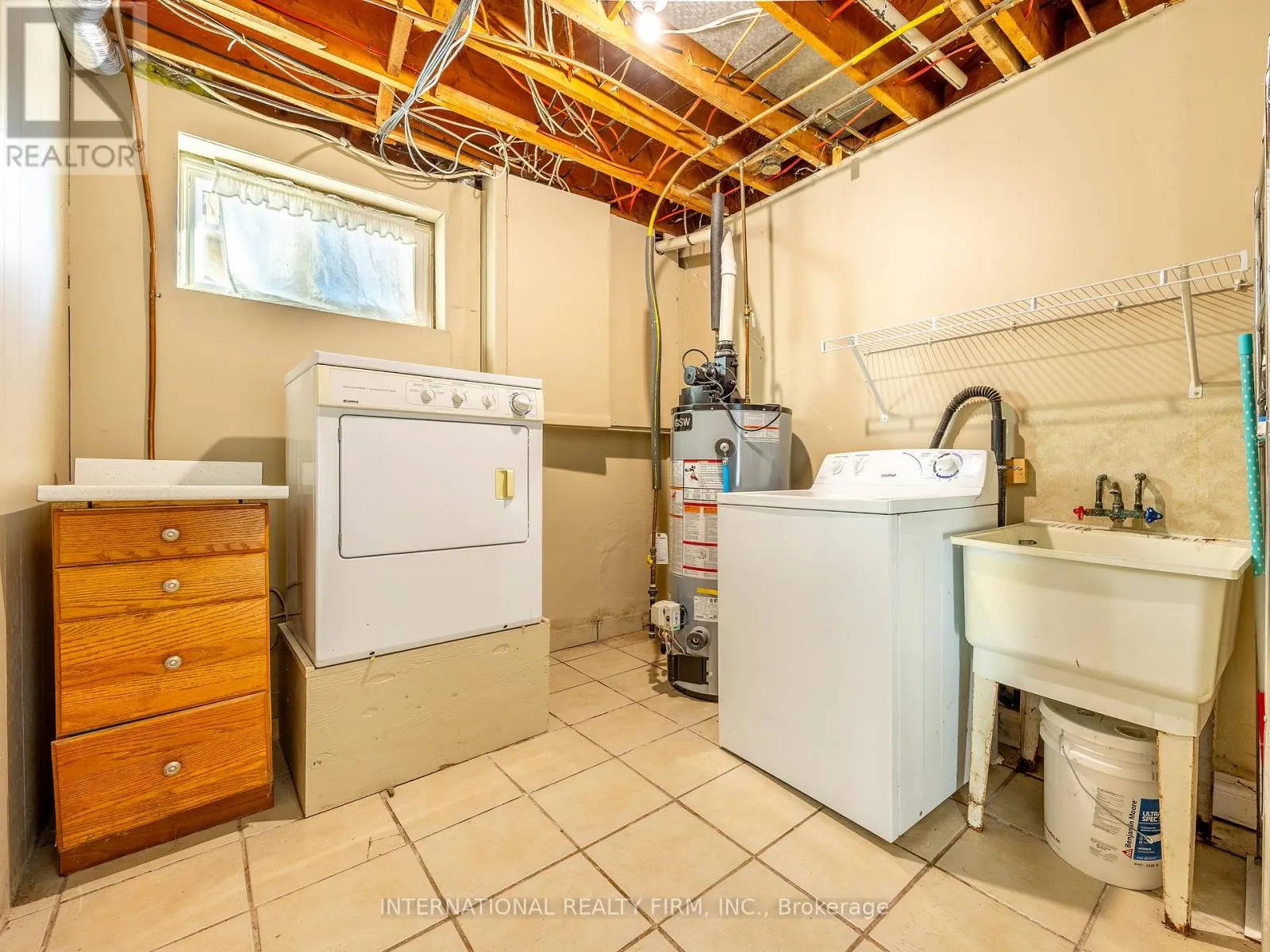 BASEMENT - 345 PARK ROAD S