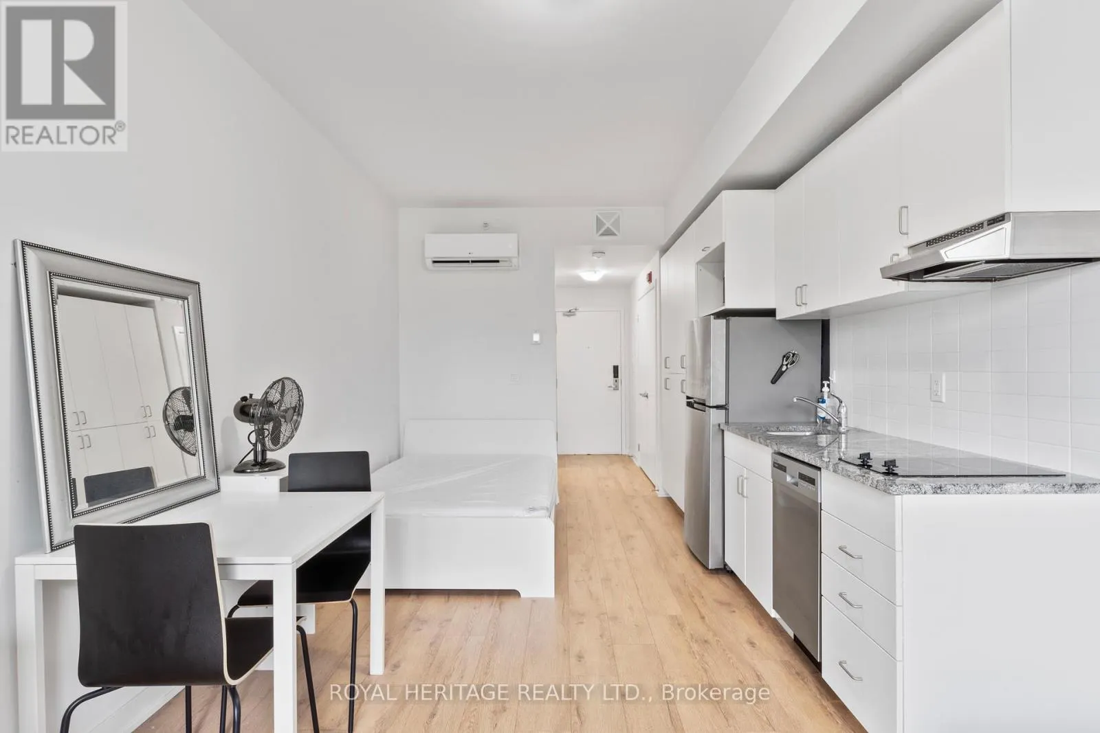 307 - 1800 SIMCOE STREET N