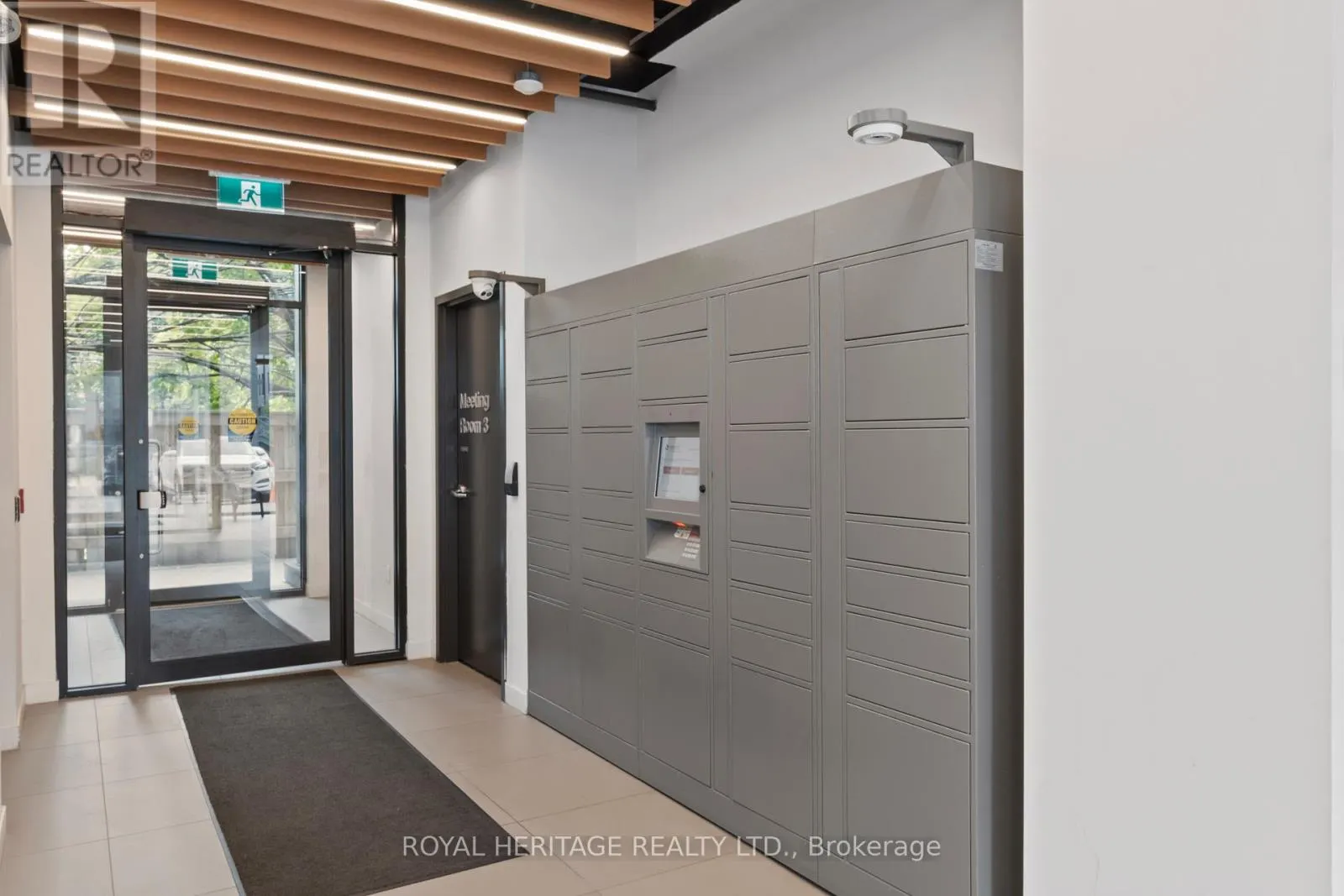 307 - 1800 SIMCOE STREET N