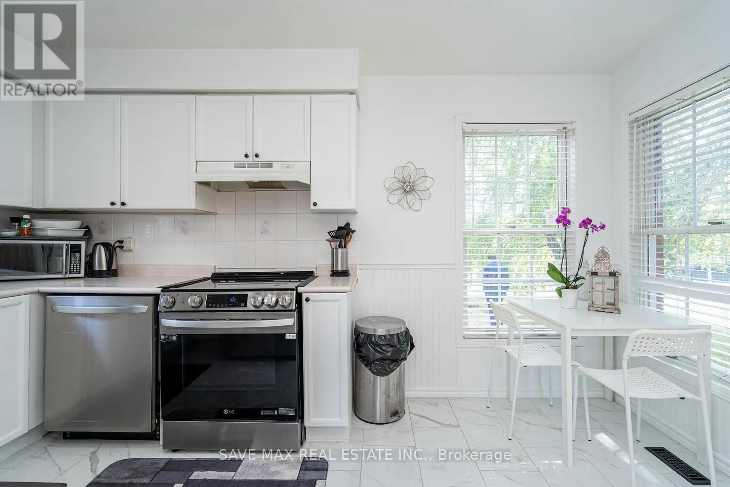 1058 RENAISSANCE DRIVE