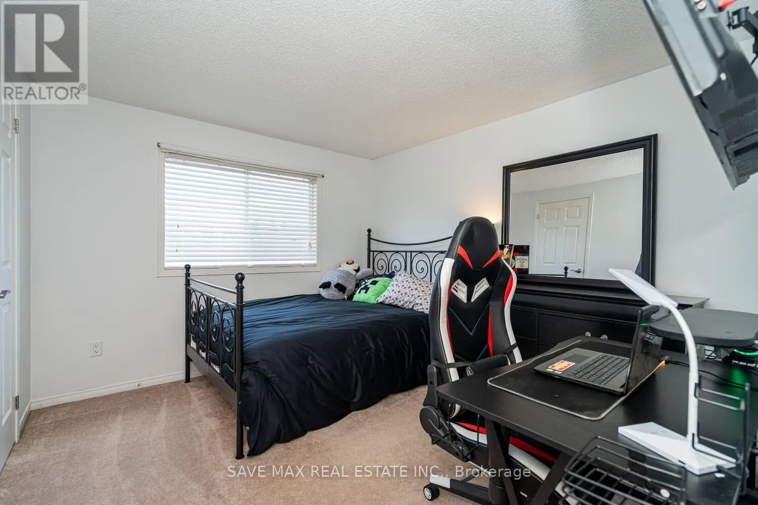 1058 RENAISSANCE DRIVE