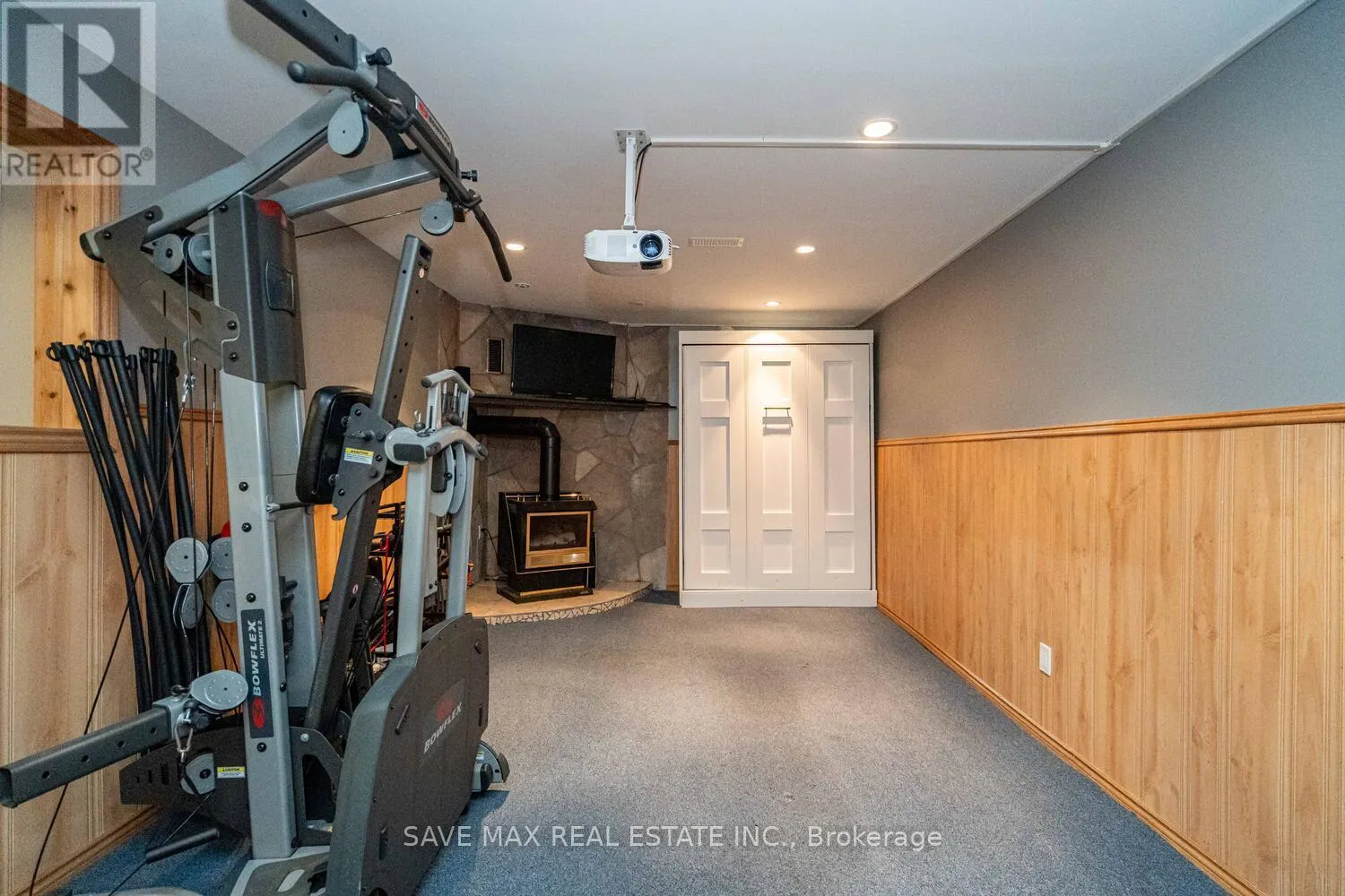 1058 RENAISSANCE DRIVE