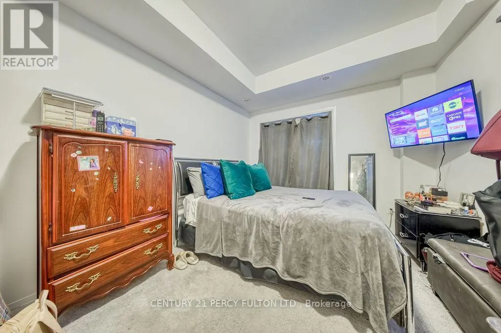 702 - 2635 WILLIAM JACKSON DRIVE