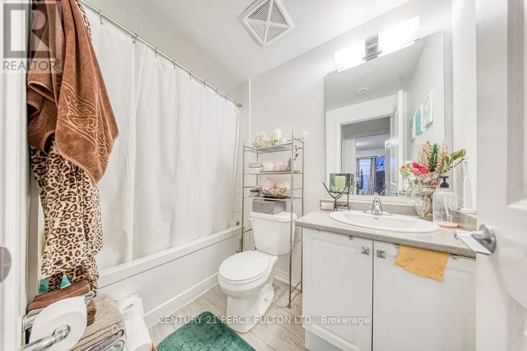 702 - 2635 WILLIAM JACKSON DRIVE