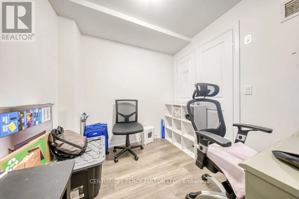 702 - 2635 WILLIAM JACKSON DRIVE