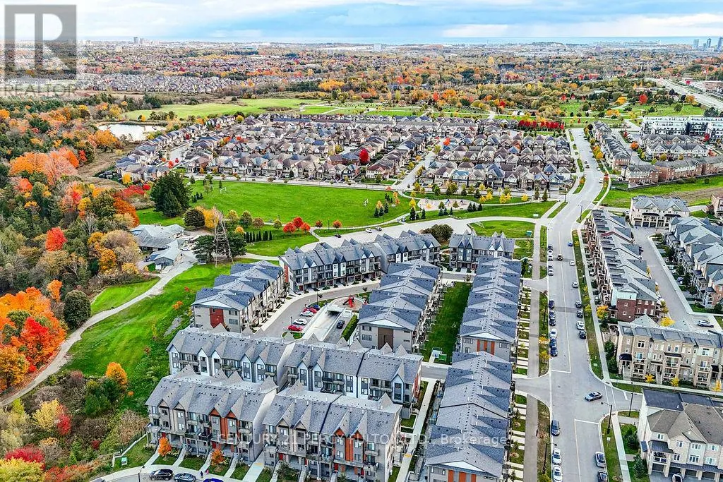 702 - 2635 WILLIAM JACKSON DRIVE