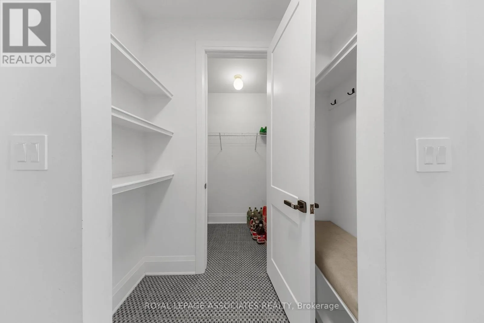 3089 PAPERBIRCH TRAIL