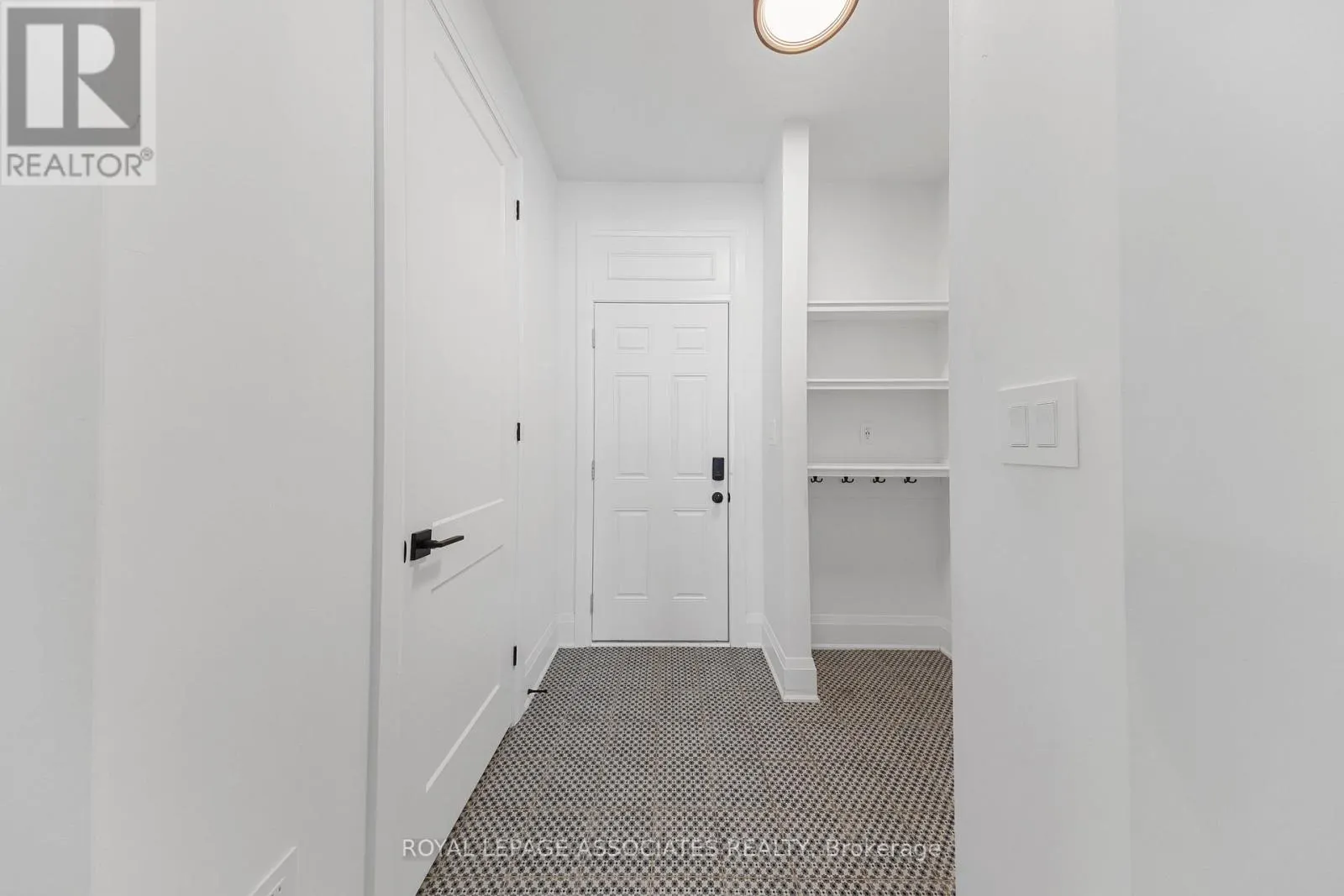 3089 PAPERBIRCH TRAIL