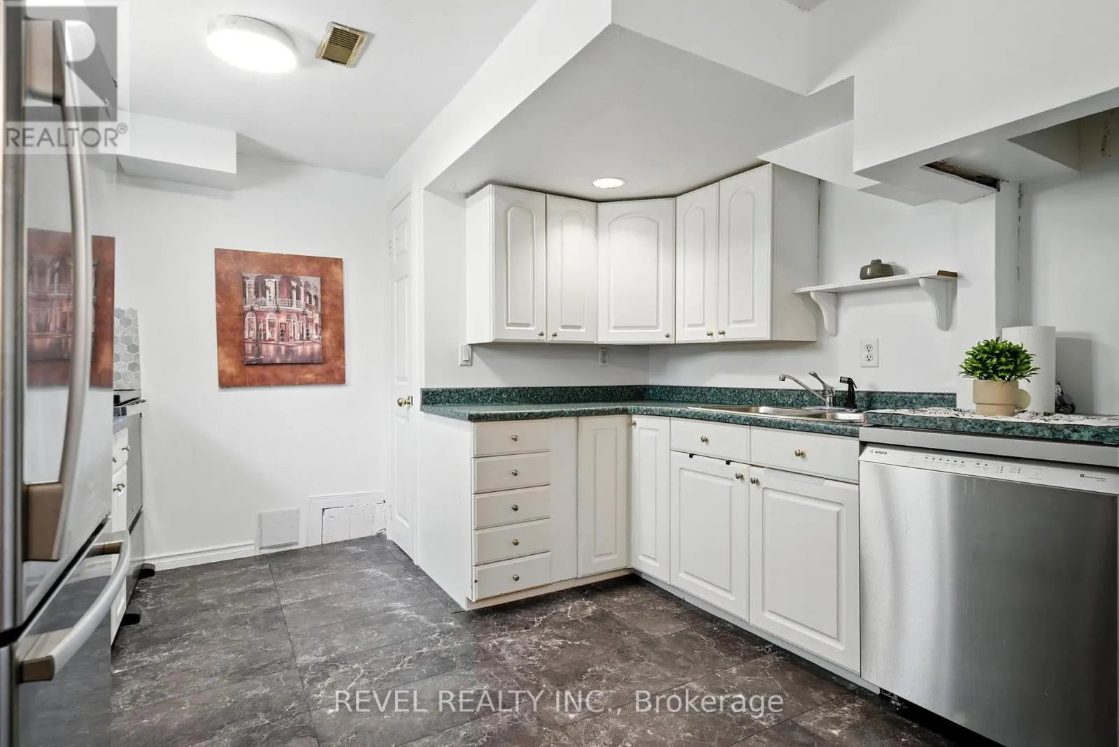 57 ROSEHILL BOULEVARD