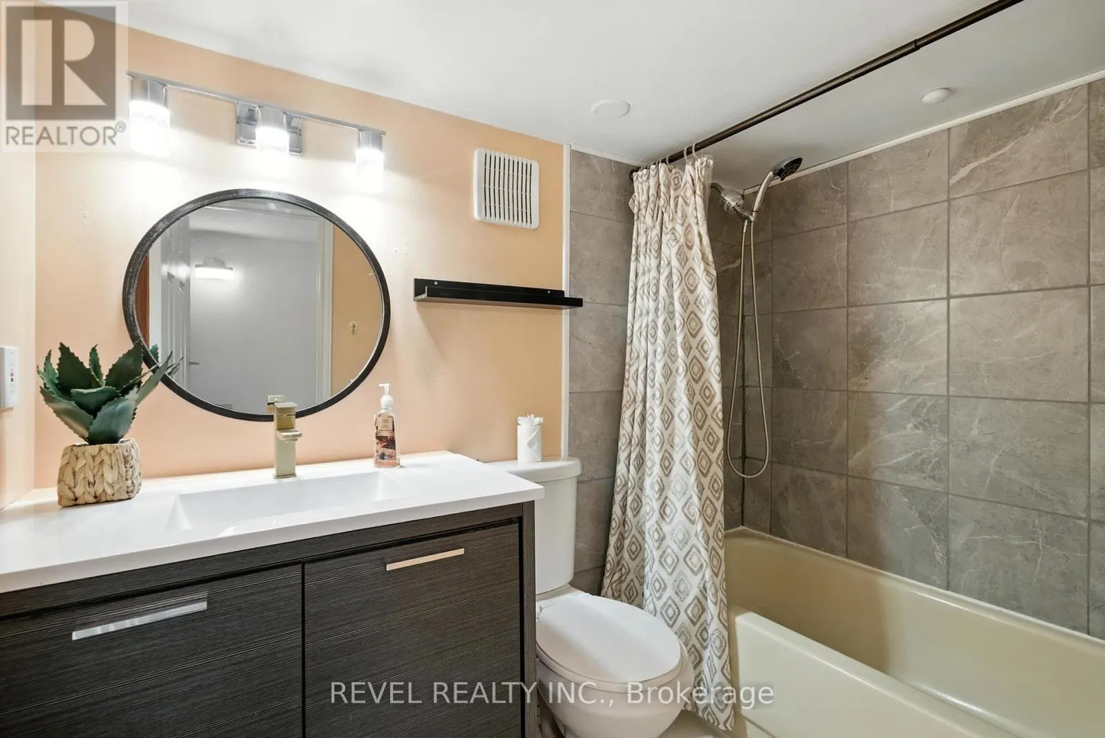 57 ROSEHILL BOULEVARD