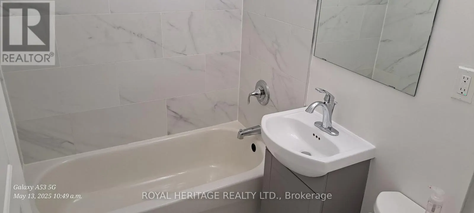 1 - 945 SIMCOE STREET N