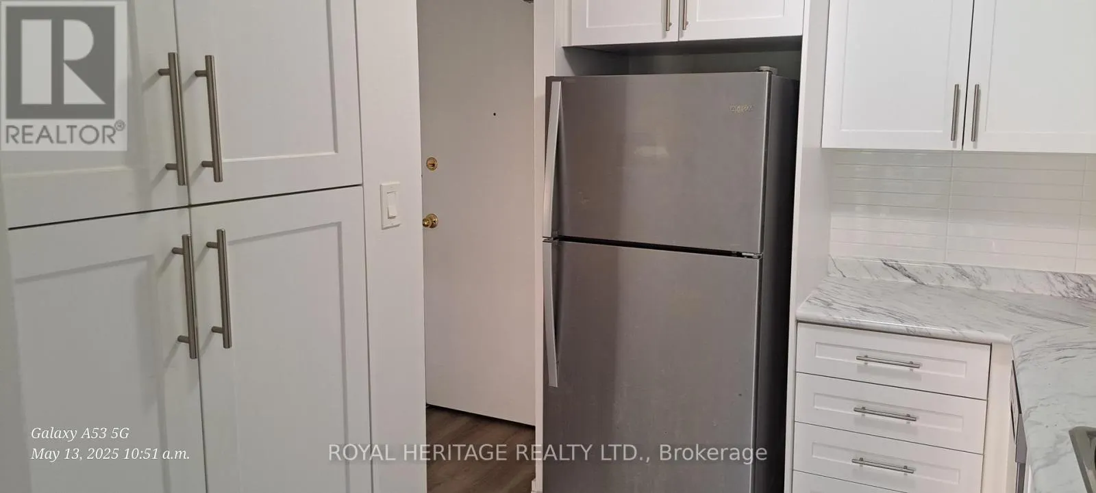 1 - 945 SIMCOE STREET N