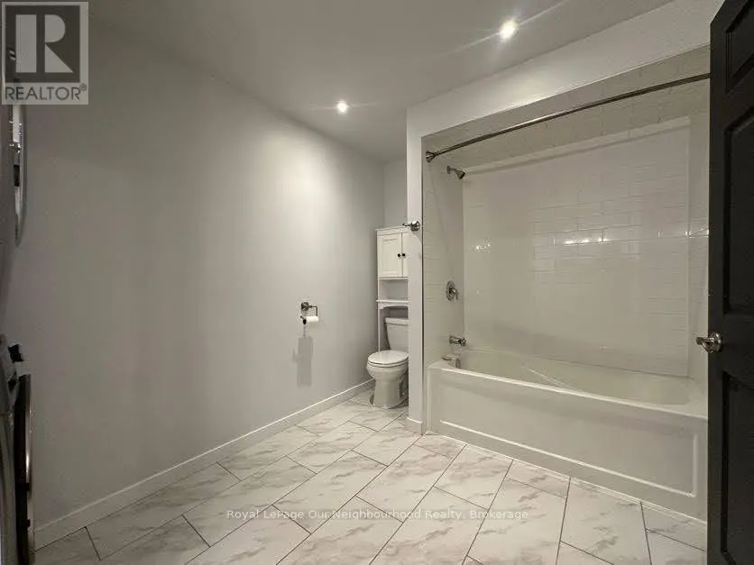 1 - 26 HARTSFIELD DRIVE, #1