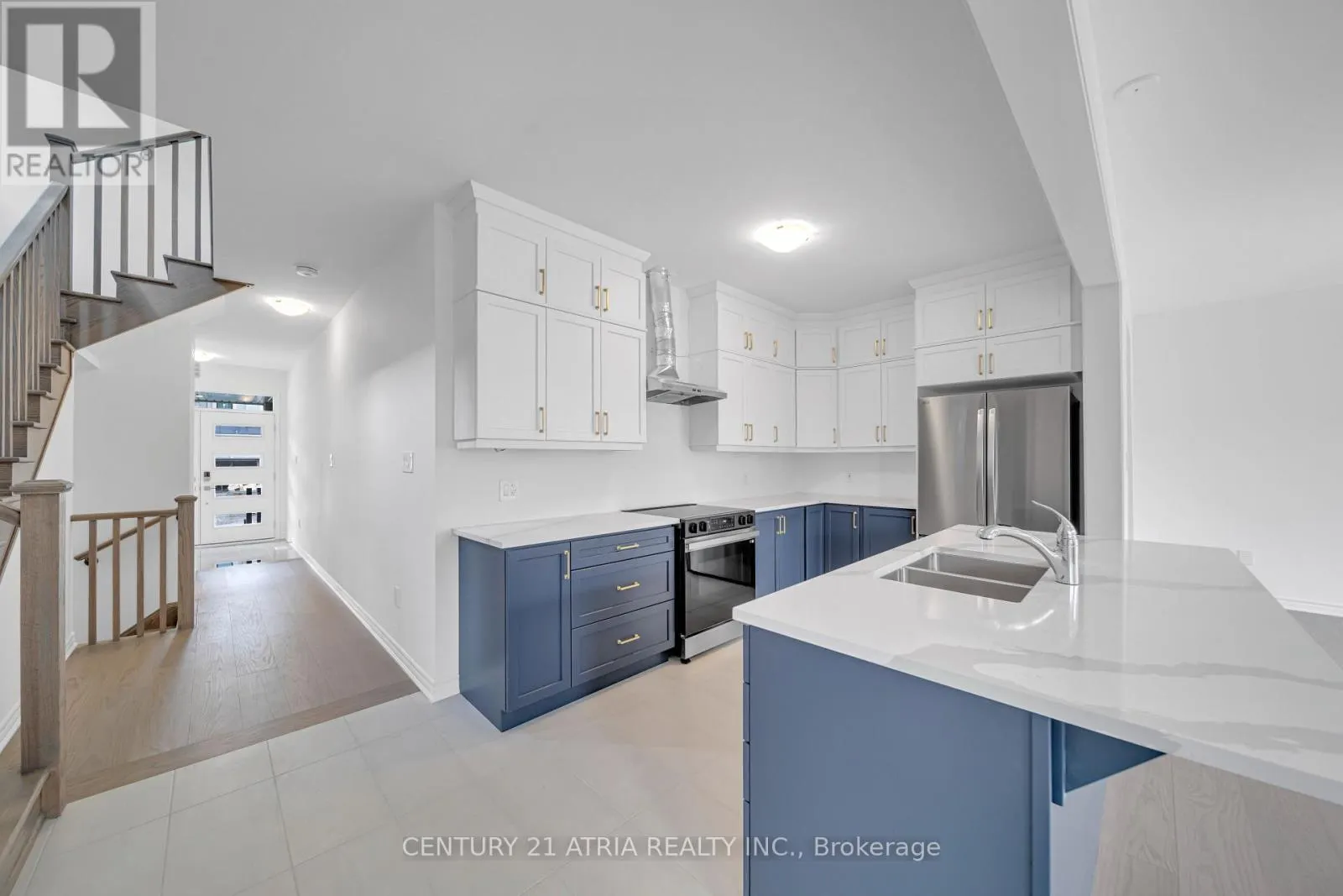 1349 GLAMORGAN MANOR