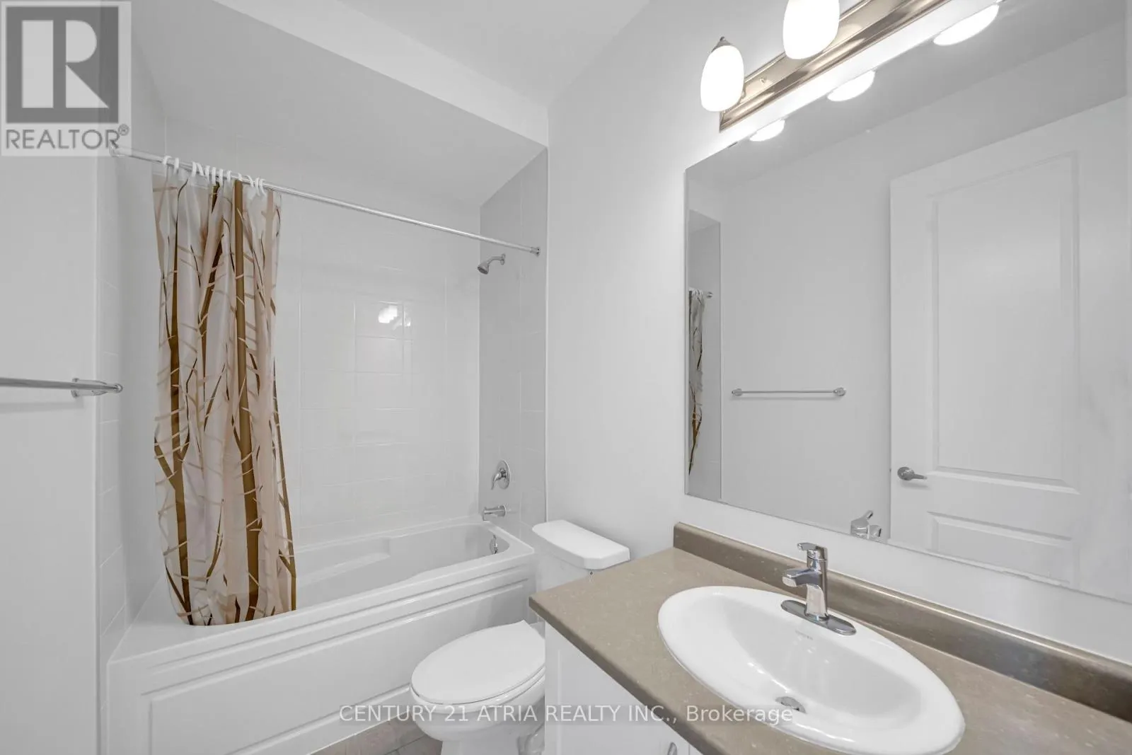 1349 GLAMORGAN MANOR