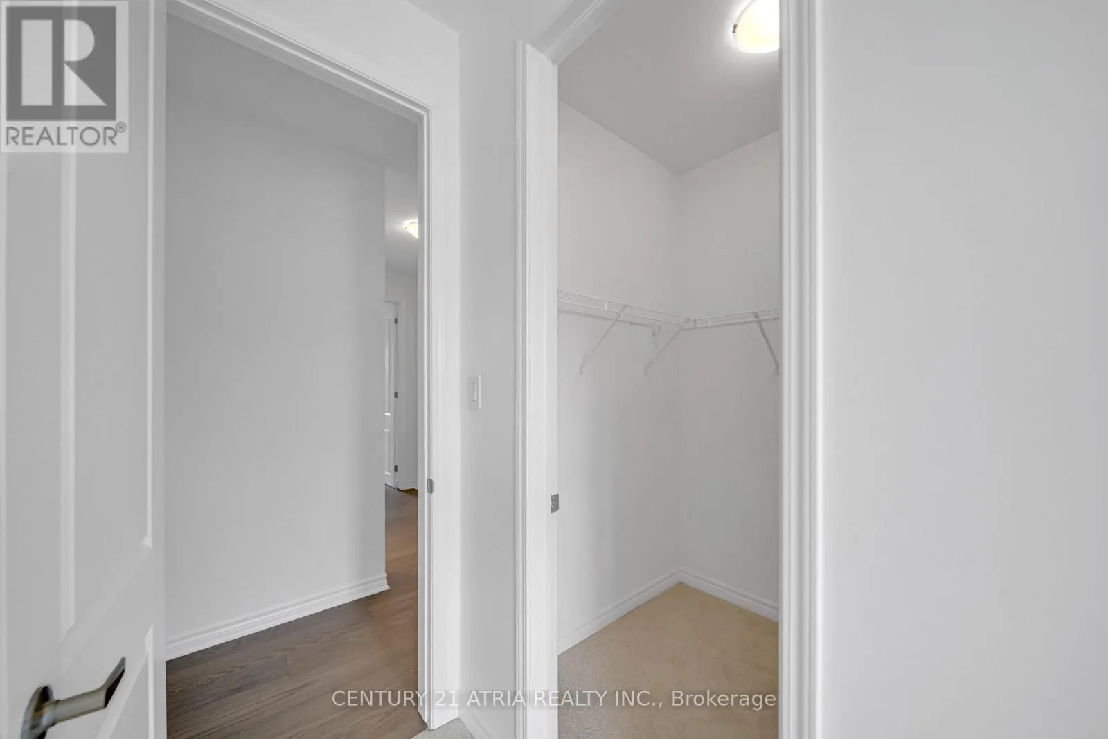 1349 GLAMORGAN MANOR