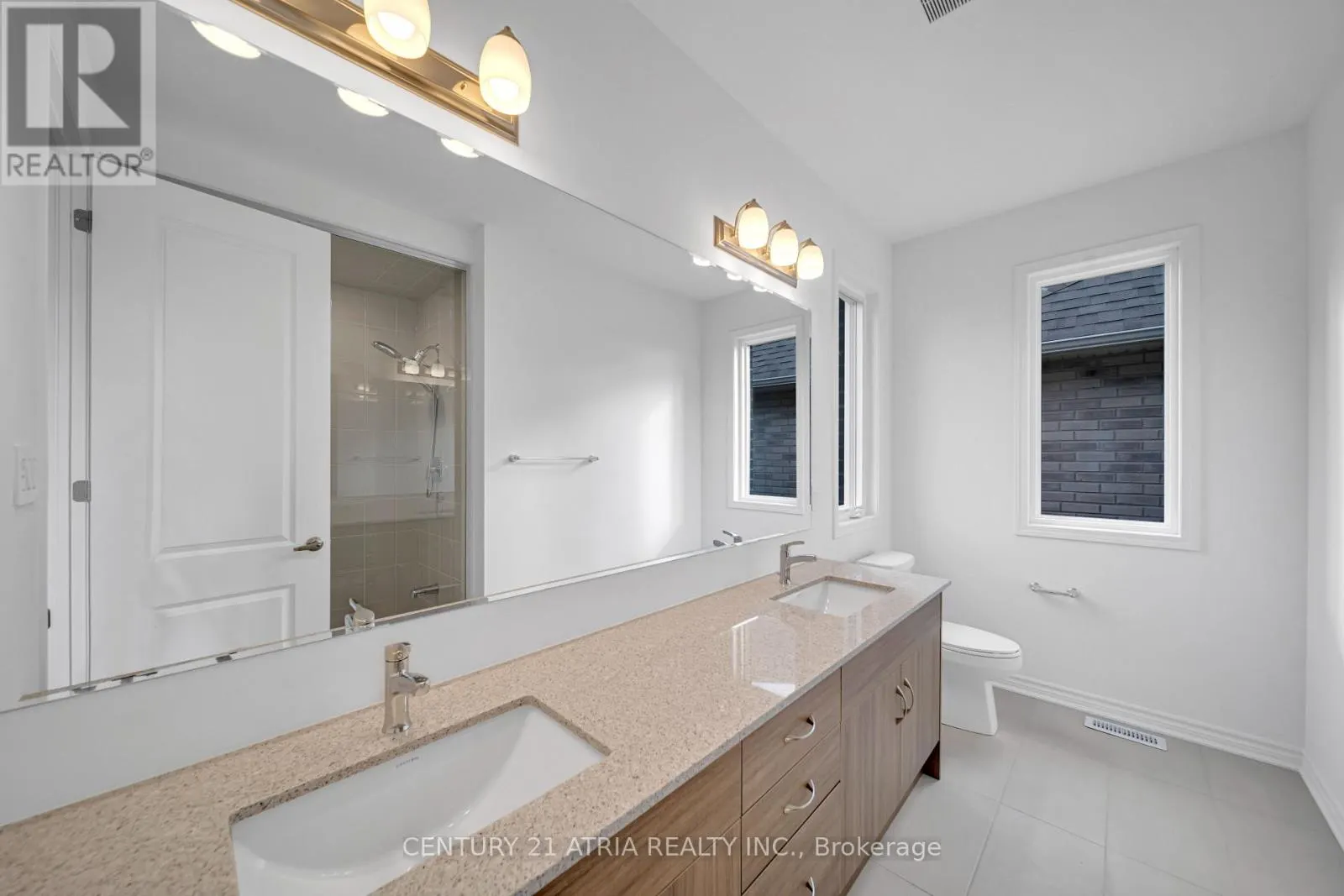 1349 GLAMORGAN MANOR