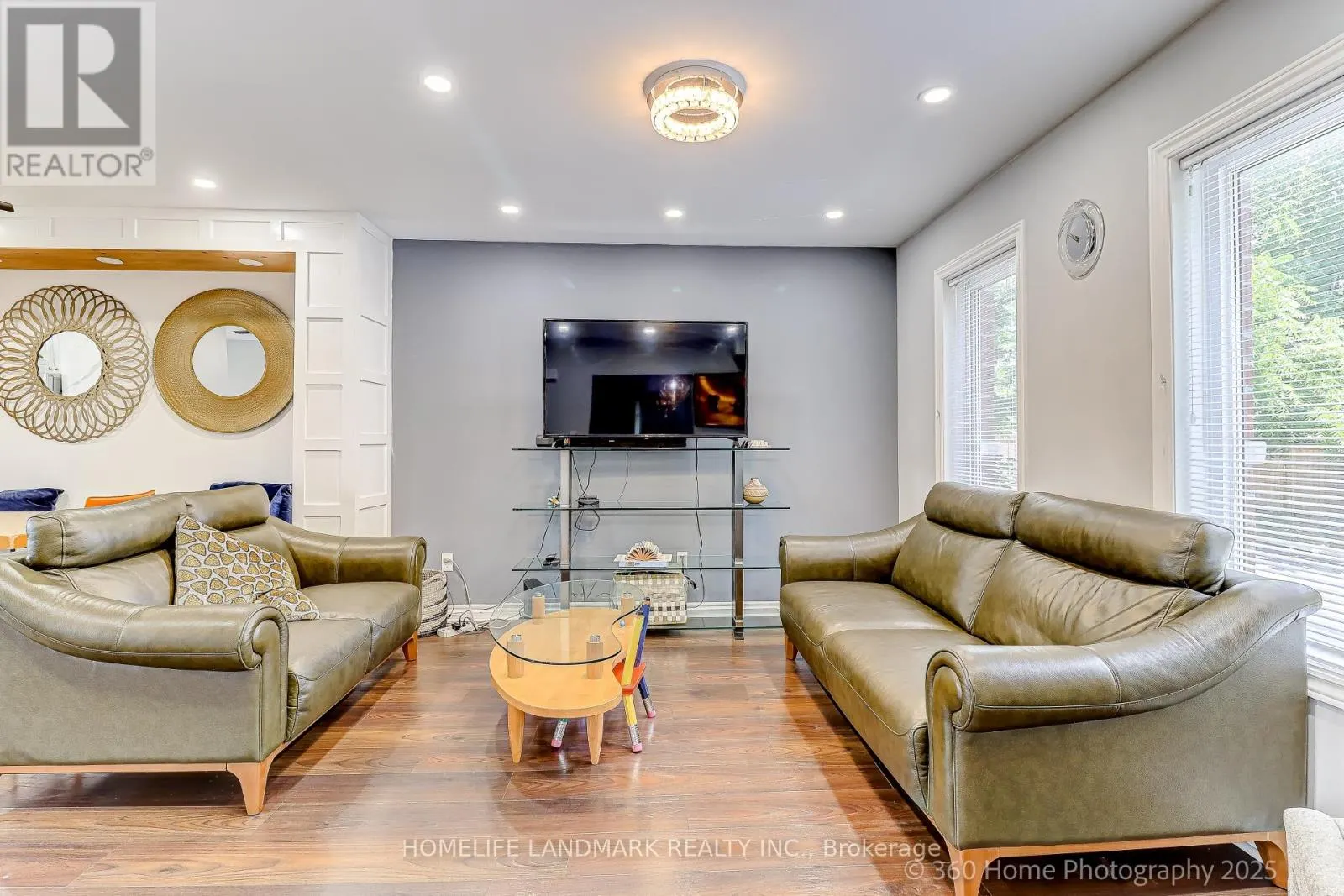 3 - 361 BIRCHMOUNT ROAD