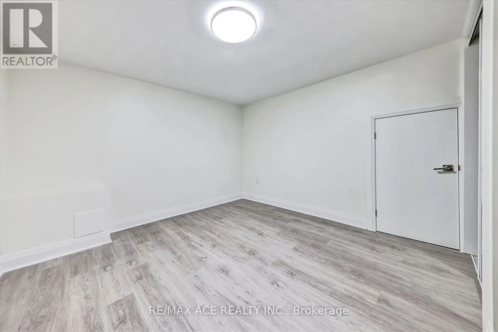 19 BLAKEMANOR BOULEVARD