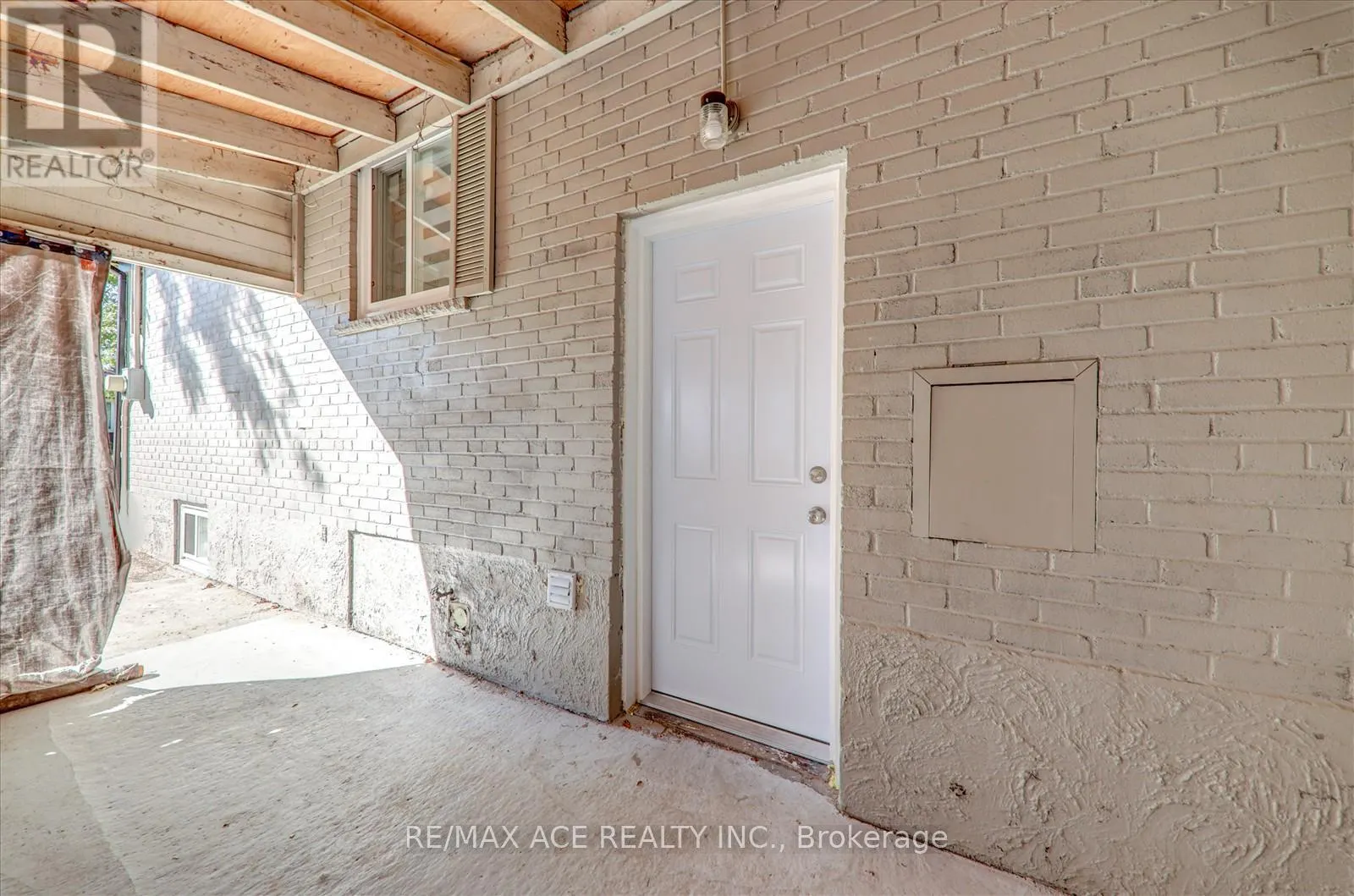 19 BLAKEMANOR BOULEVARD