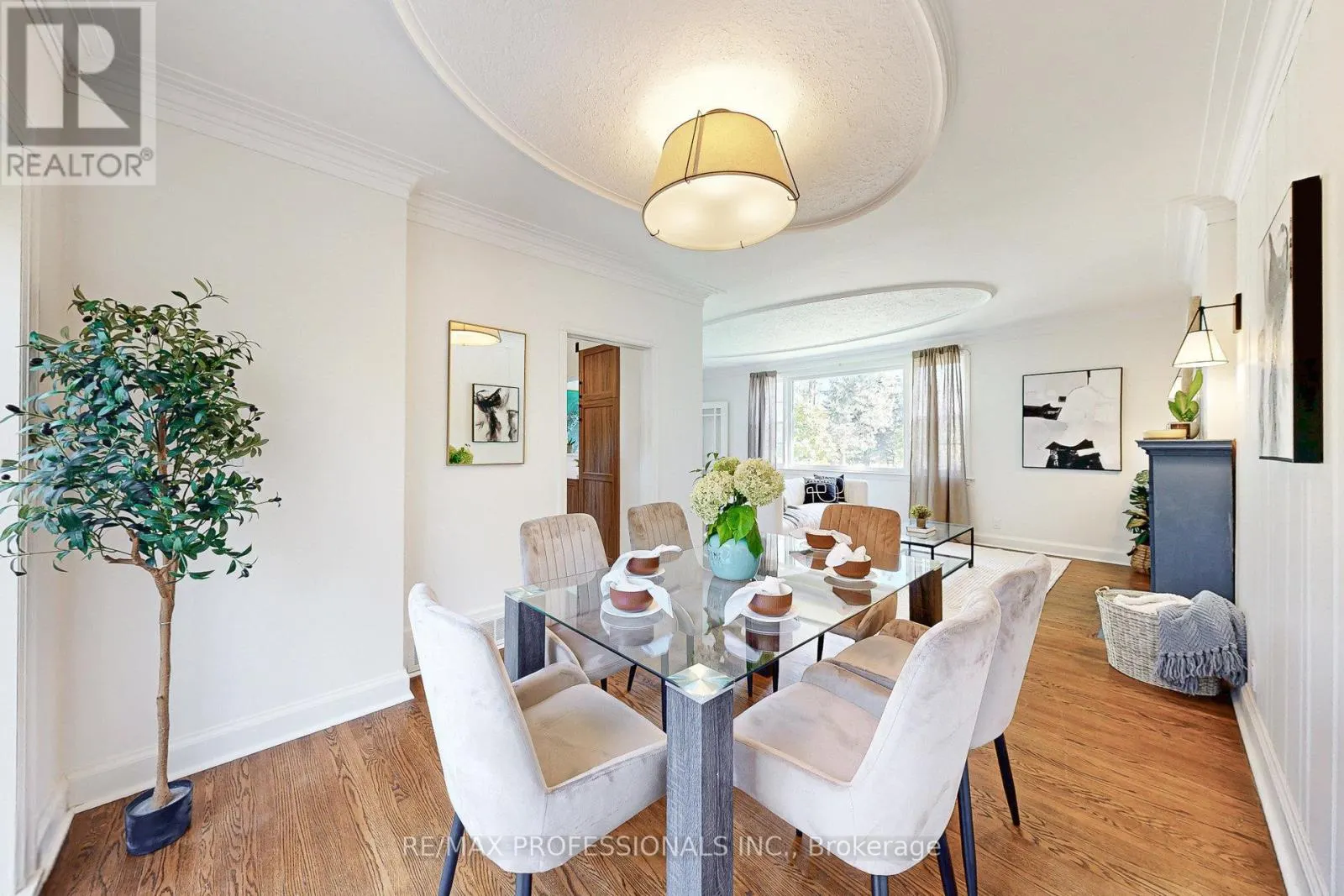 146 PINEGROVE AVENUE