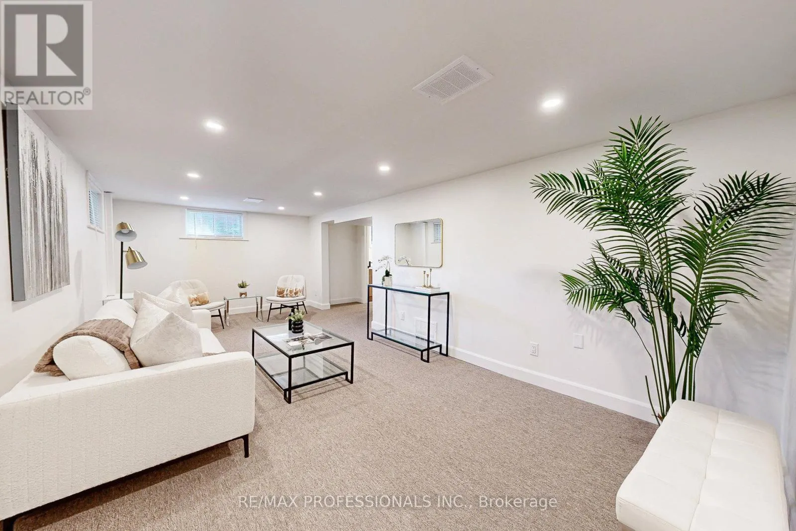 146 PINEGROVE AVENUE