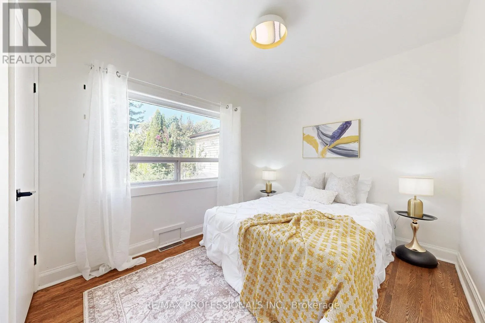 146 PINEGROVE AVENUE